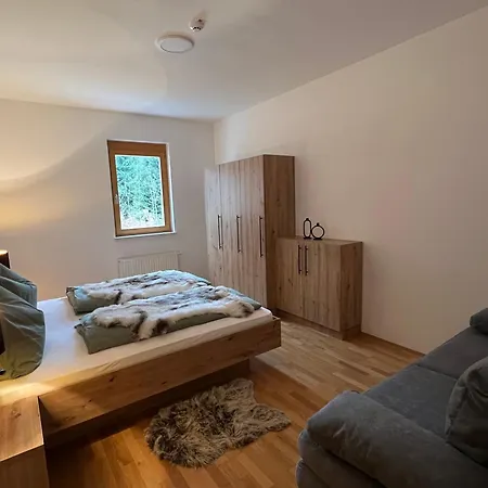 Foxi Apartment, Pohorje Appartement *